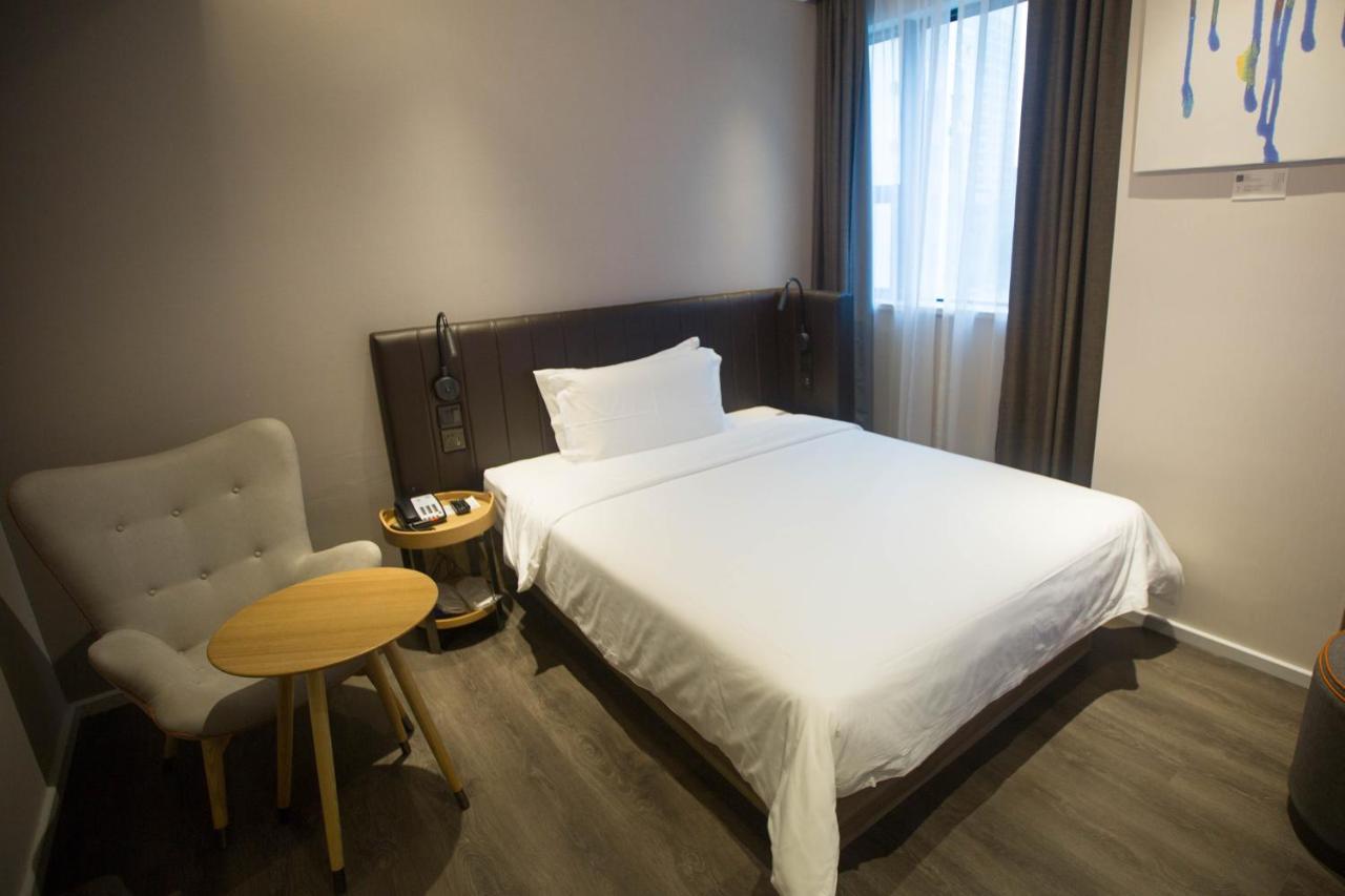 Hanting Premium Hotel Shanghai Plaza 66 Bagian luar foto