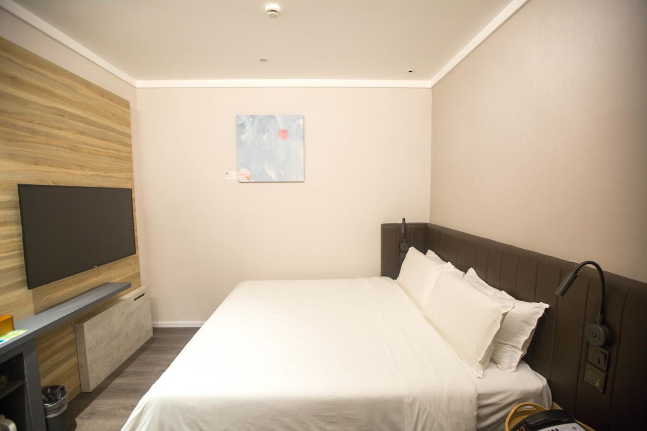 Hanting Premium Hotel Shanghai Plaza 66 Bagian luar foto