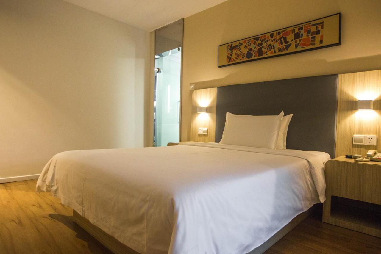 Hanting Premium Hotel Shanghai Plaza 66 Bagian luar foto