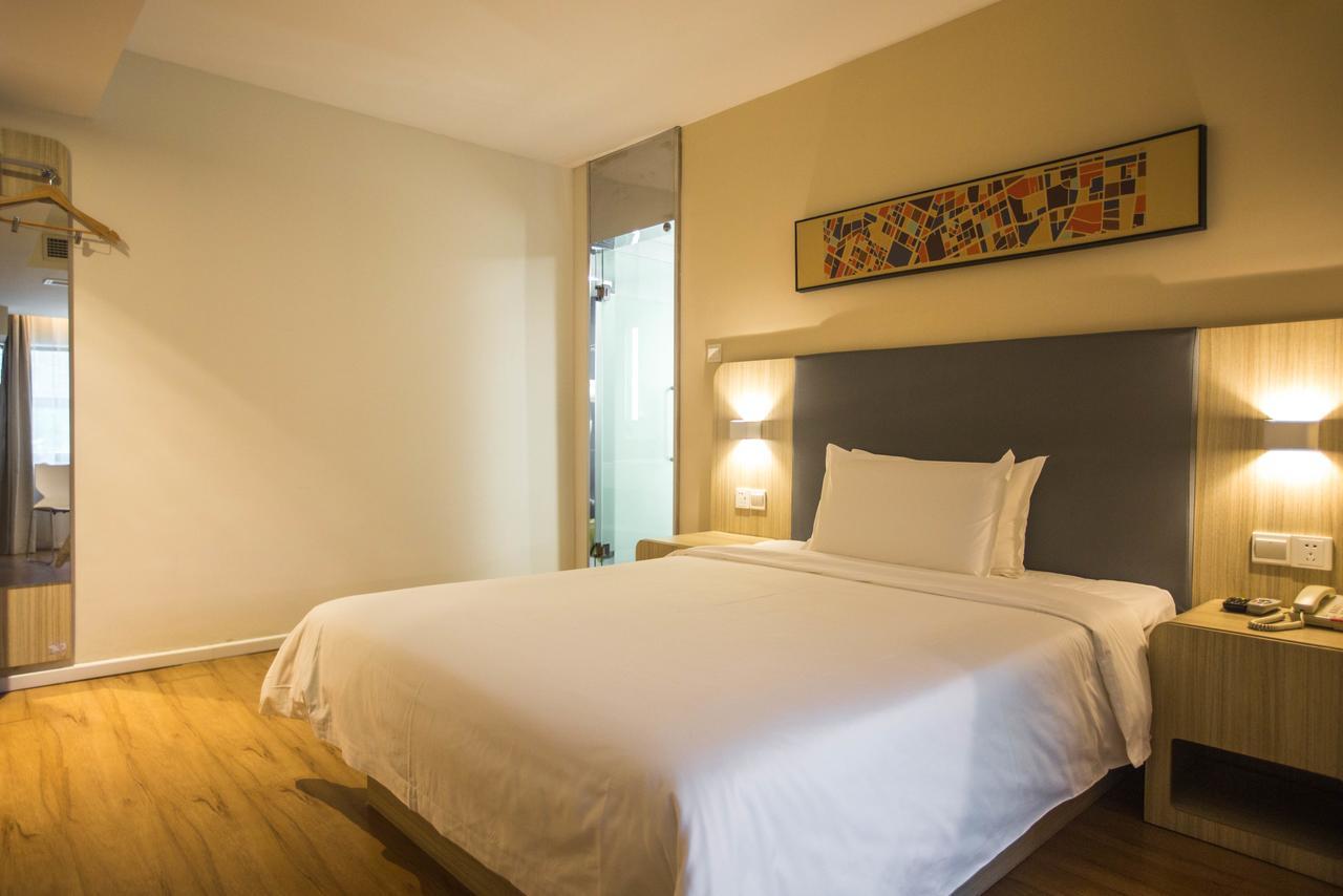 Hanting Premium Hotel Shanghai Plaza 66 Bagian luar foto